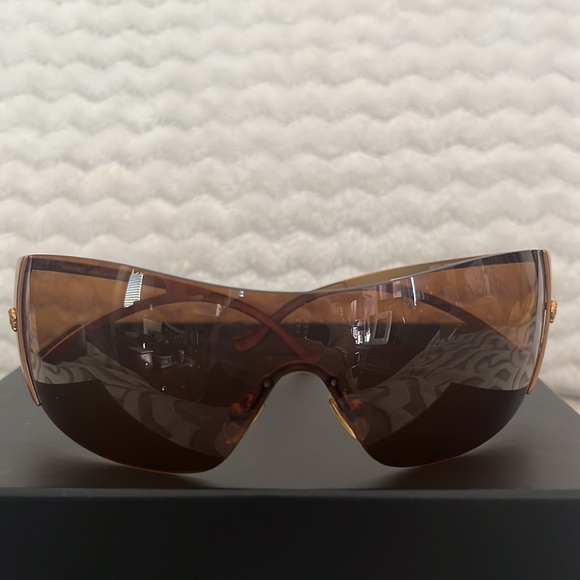 Versace sunglasses - Picture 2 of 15
